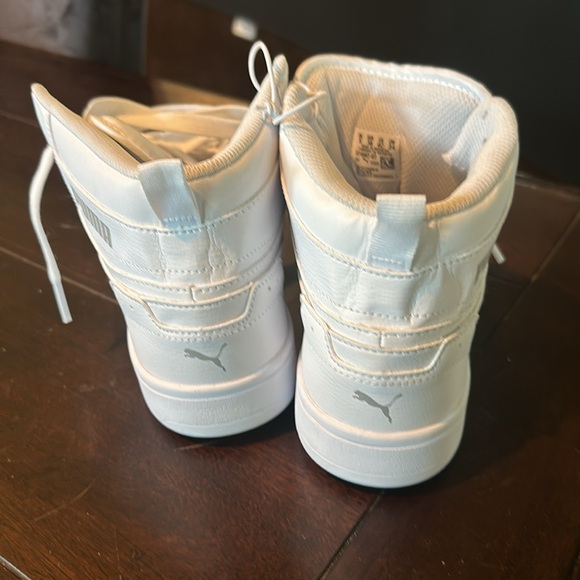 Puma Youth Hightops Size 6C - Picture 4 of 8